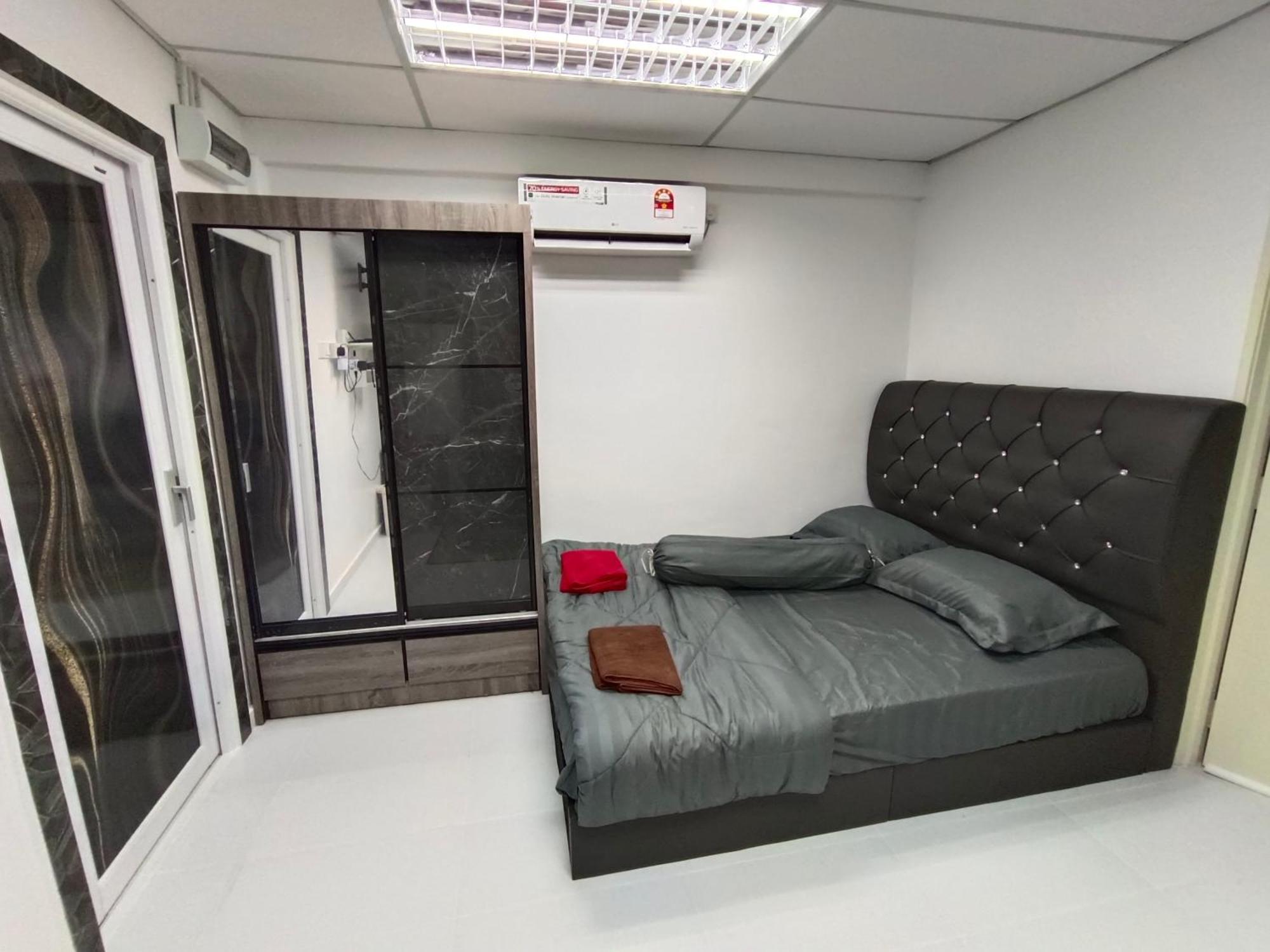 Roomstay Nimaza Bilik 1 马江 客房 照片